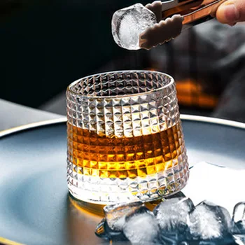 Obračanje viski kozarec gospodinjski pivo stekla kristalno steklo tujih kozarec vina gospodinjski prozoren kozarec vina vode steklo