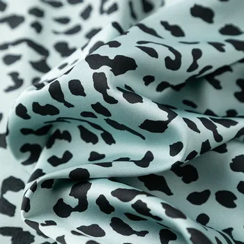 Pižamo Določa Ženske 4PCS Haljo bo Ustrezala Saten More Seksi Sleepwear Leopard Kimono Plašč Svilnato Loungewear Čipke Pijamas kopalni plašč