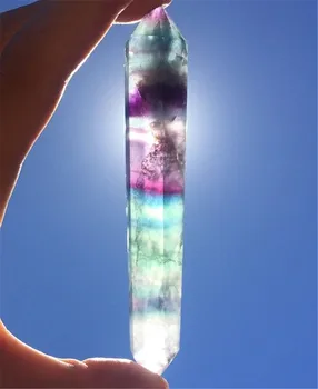 1 kos impresivno Naravni mavrica Fluorite kristalno točke Zdravljenje Reiki Metafizične gemstone