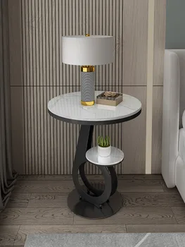 Nordijska marmorja post-moderni dnevni prostor kavč krog rock ploščo nočno omarico preprosto razkošje svetlobe aparat za mizo v kotu minimalističen